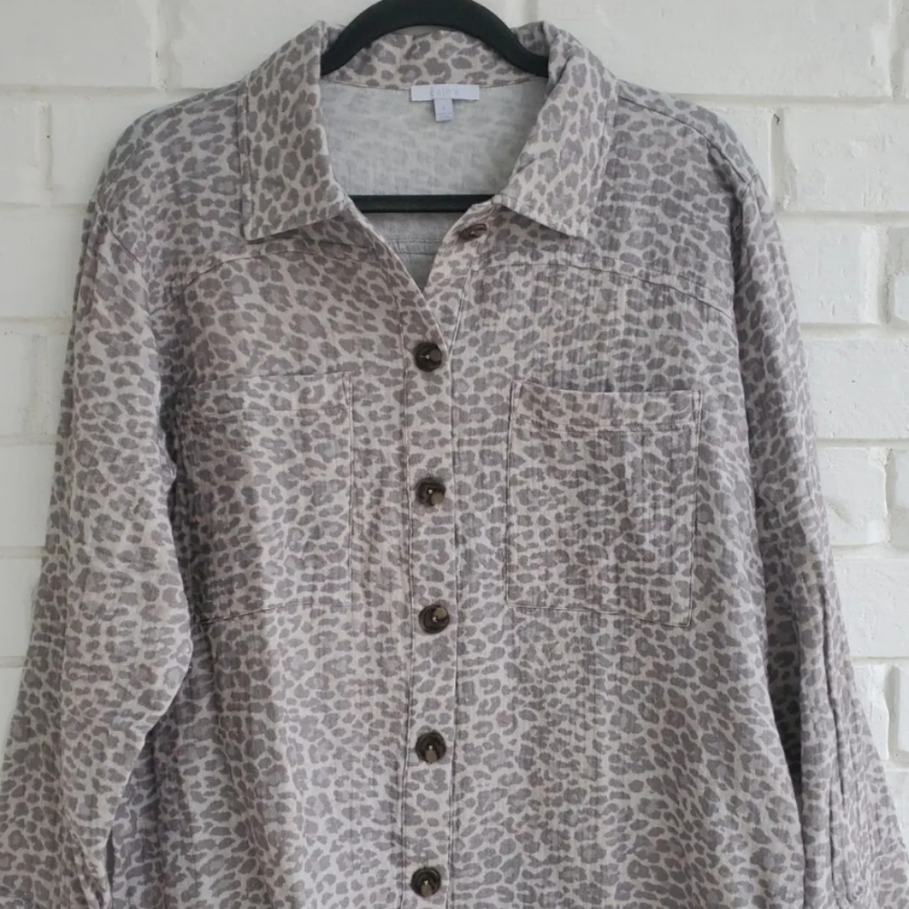 Calme By Johnny Was Women’s Double Pocket Shacket Leopard Print Size Small